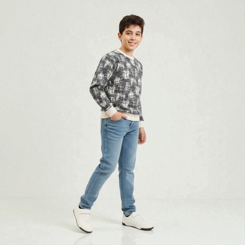 Sweatshirt Full Cover Printed "ADVENTURE" In The Back