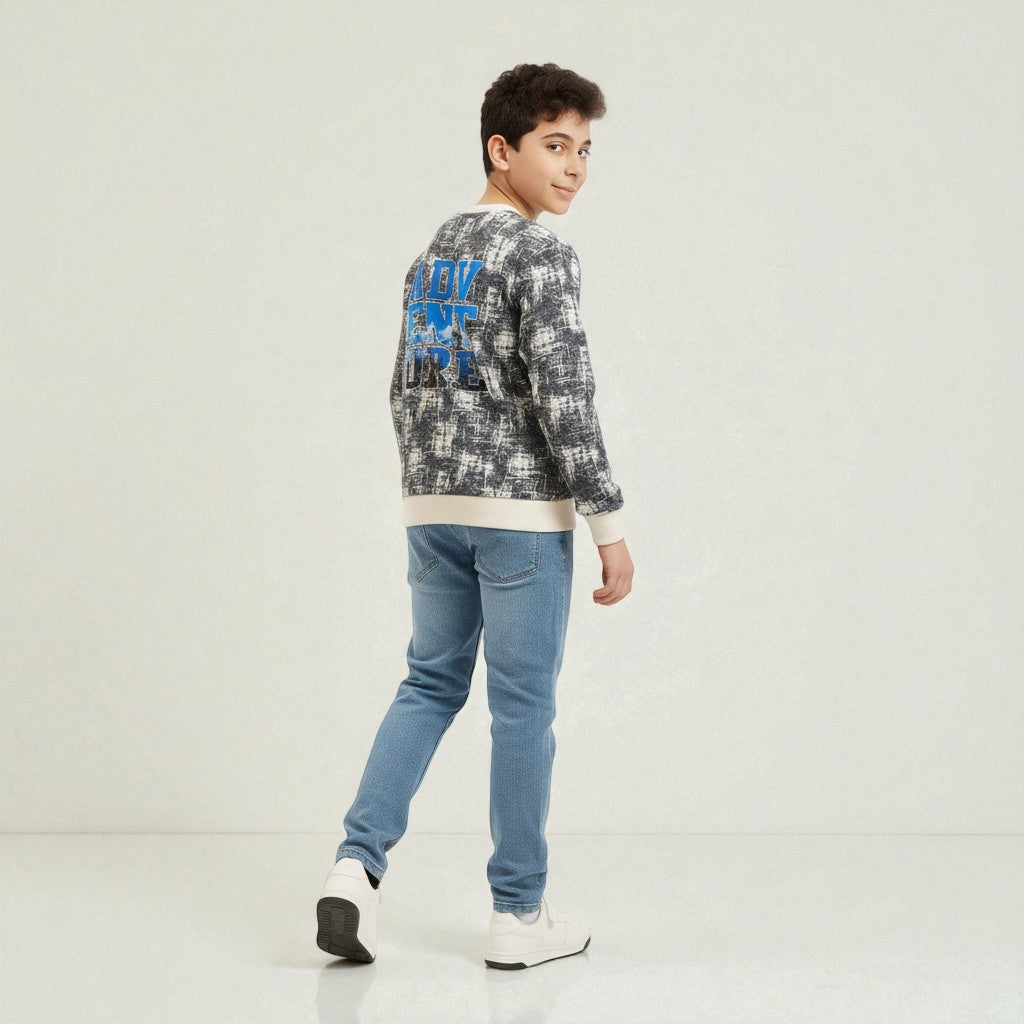 Sweatshirt Full Cover Printed "ADVENTURE" In The Back